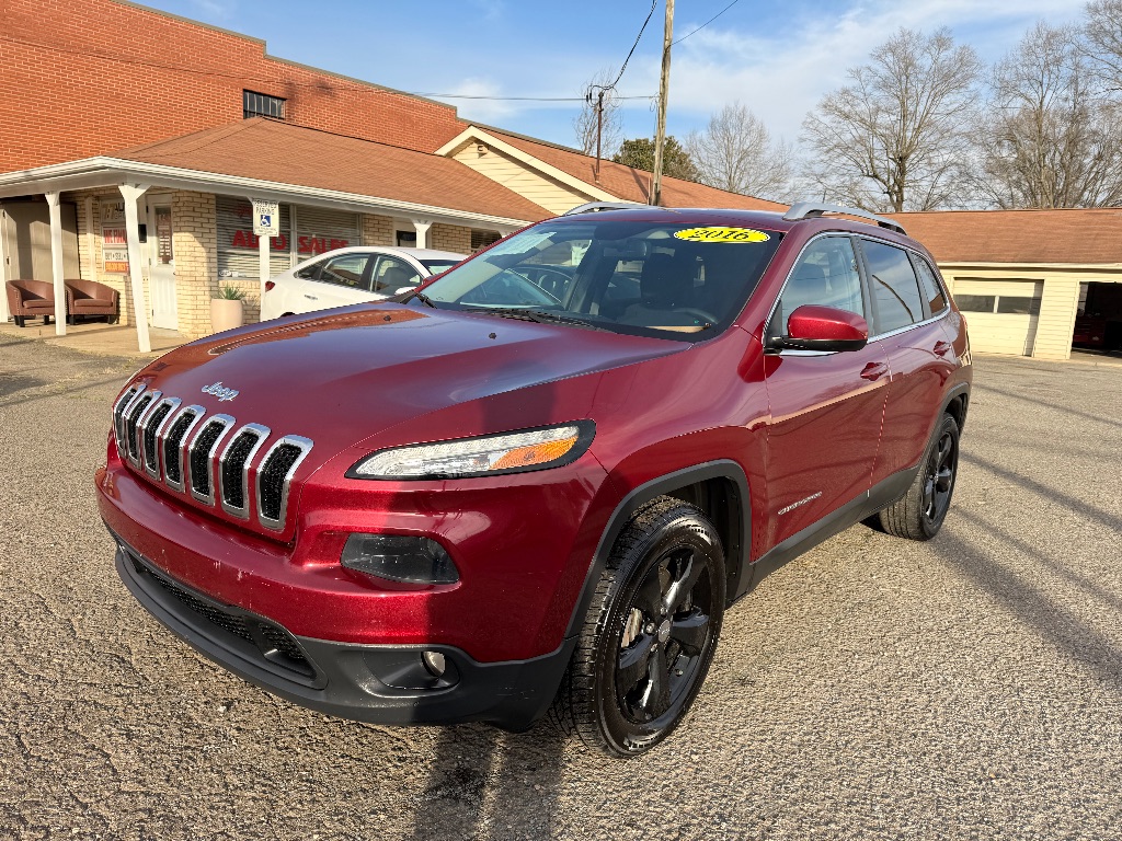 2016 Jeep Cherokee Latitude's photo