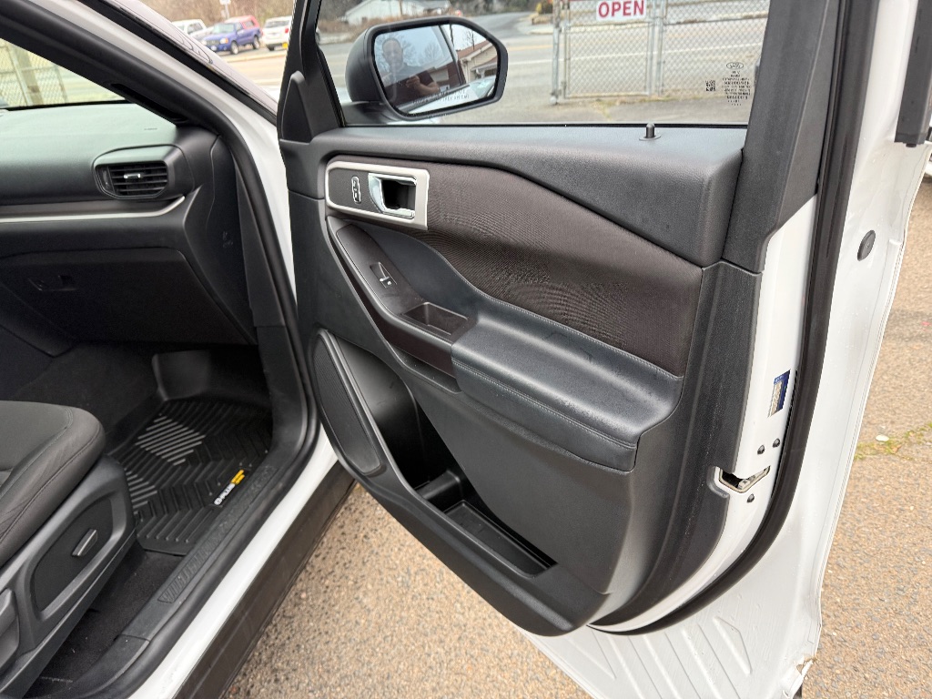 2020 Ford Explorer XLT - Photo 12