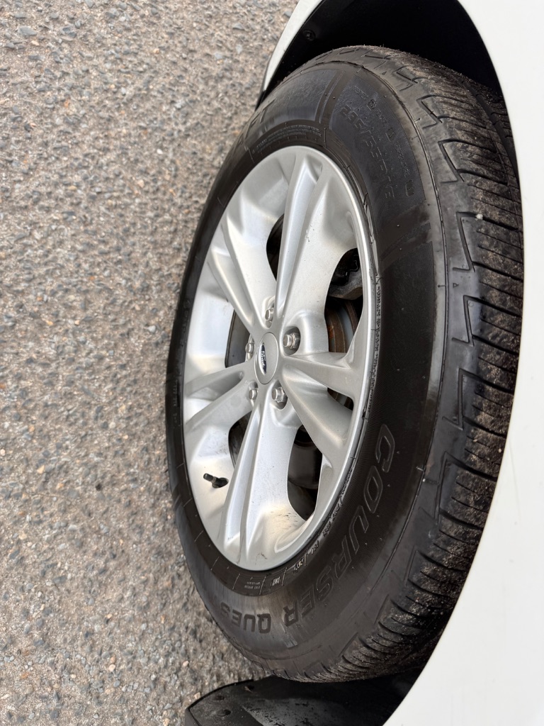 2013 Ford Taurus SEL - Photo 24