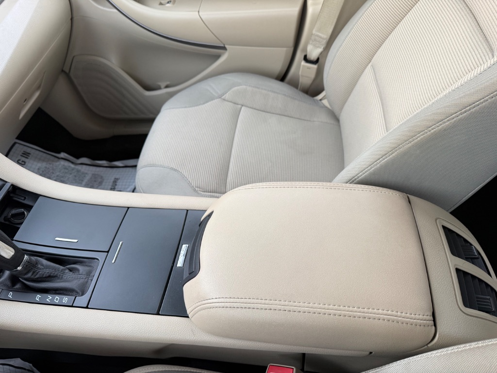 2013 Ford Taurus SEL - Photo 23