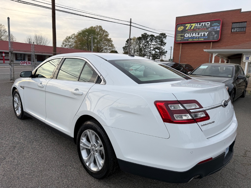 2013 Ford Taurus SEL - Photo 9