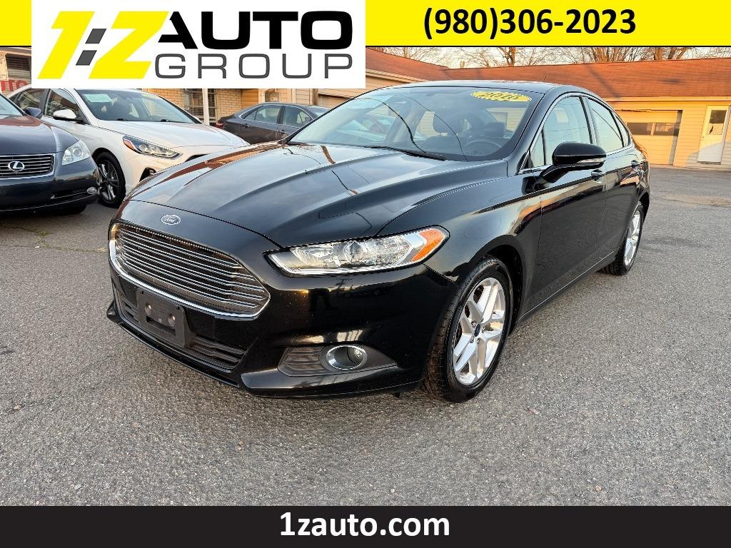 2016 Ford Fusion SE's photo